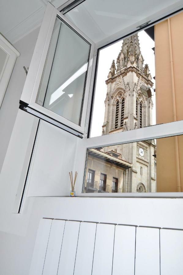 Mirador Catedral De Santiago Apartment Bilbao Luaran gambar